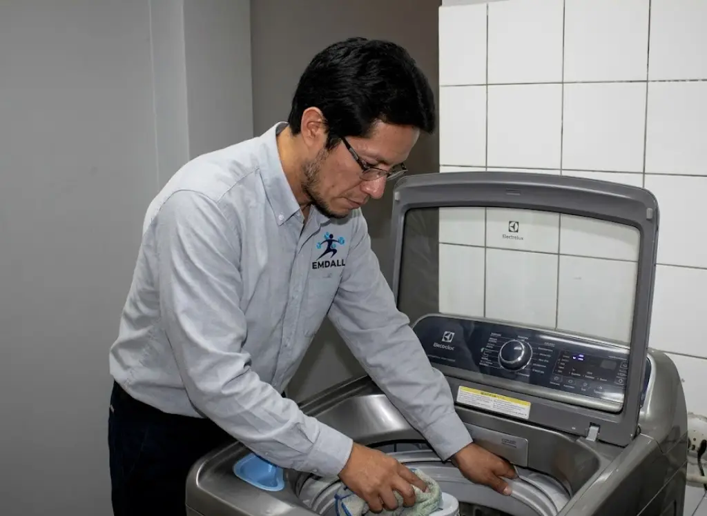 Mantenimiento de lavadoras en Lima y limpieza de refrigeradoras